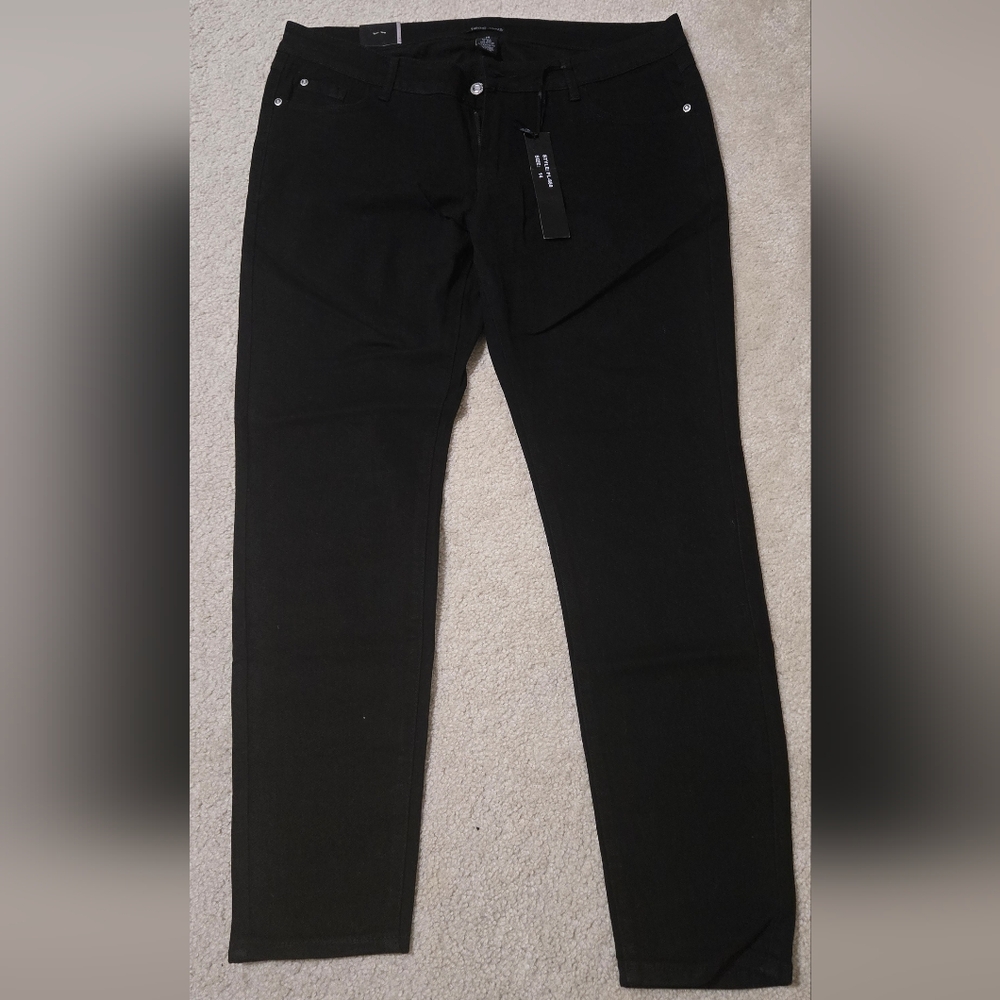 Women's Black Skinny Jeans